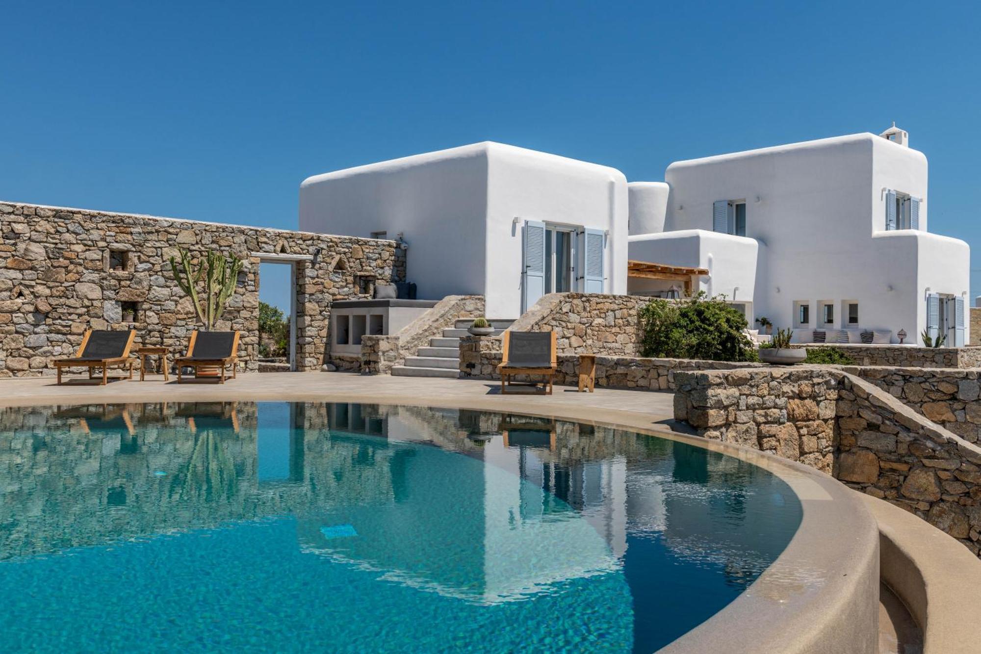 Ava Mykonos